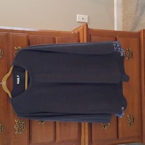 LIKE NEW.  LOGO (Lori Goldstein) Pullover